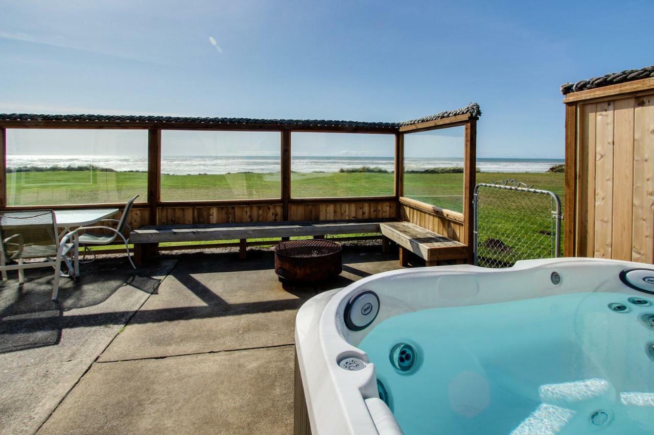 Sparkling Sands Oceanfront San Marine Εξωτερικό φωτογραφία
